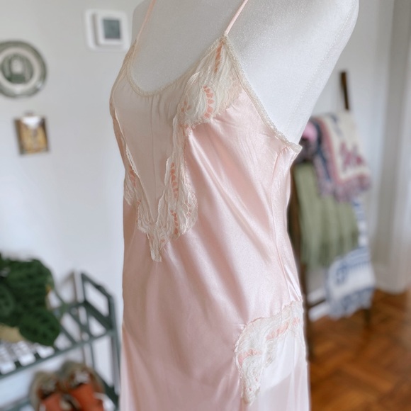 Sabina by Mervyn’s Pink Peek-a-Boo Slip Dress - Picture 3 of 5